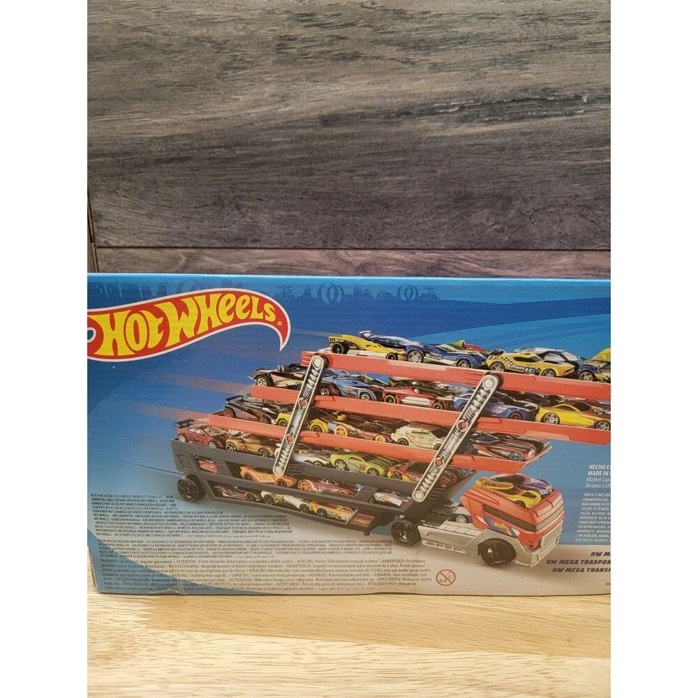 Hot Wheels Mega Hauler Transporter for Hot Wheels Cars 1:64 Scale 2014 BRAND NEW
